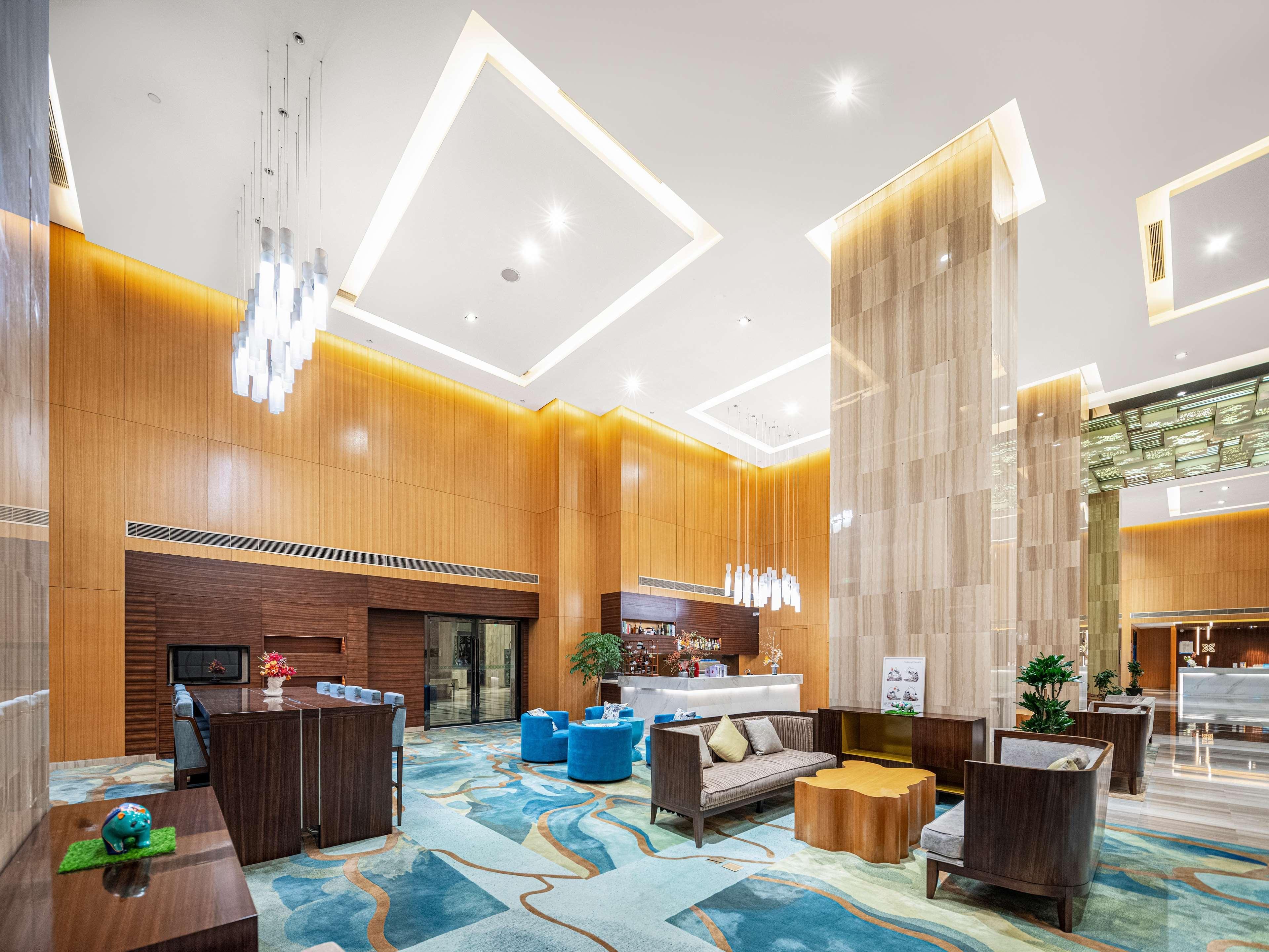 Hilton Garden Inn Chengdu Huayang Eksteriør billede