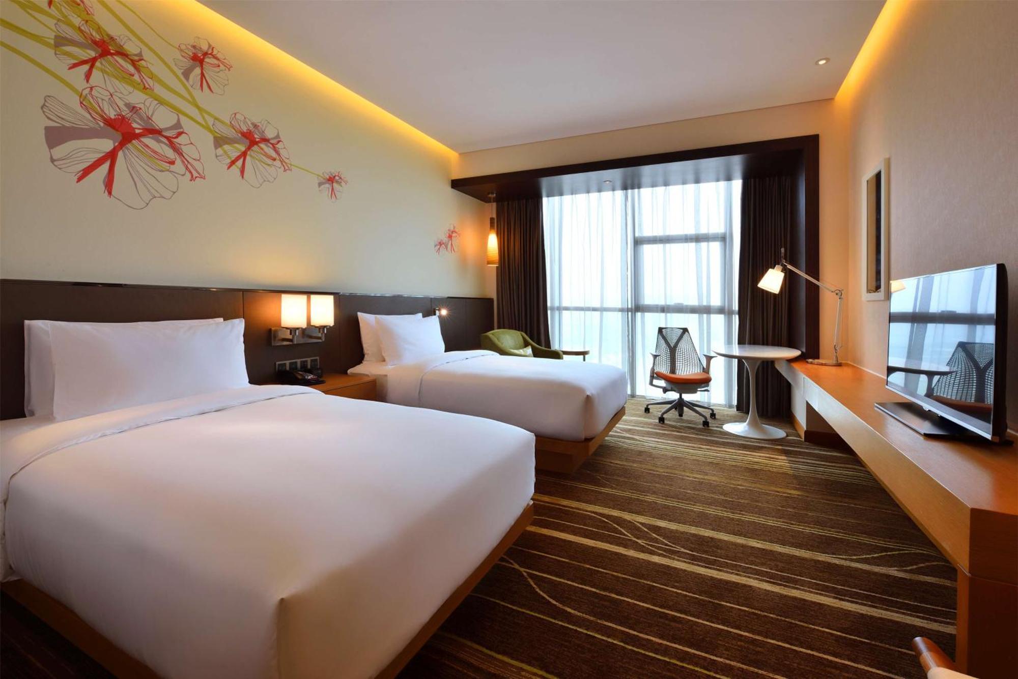 Hilton Garden Inn Chengdu Huayang Eksteriør billede