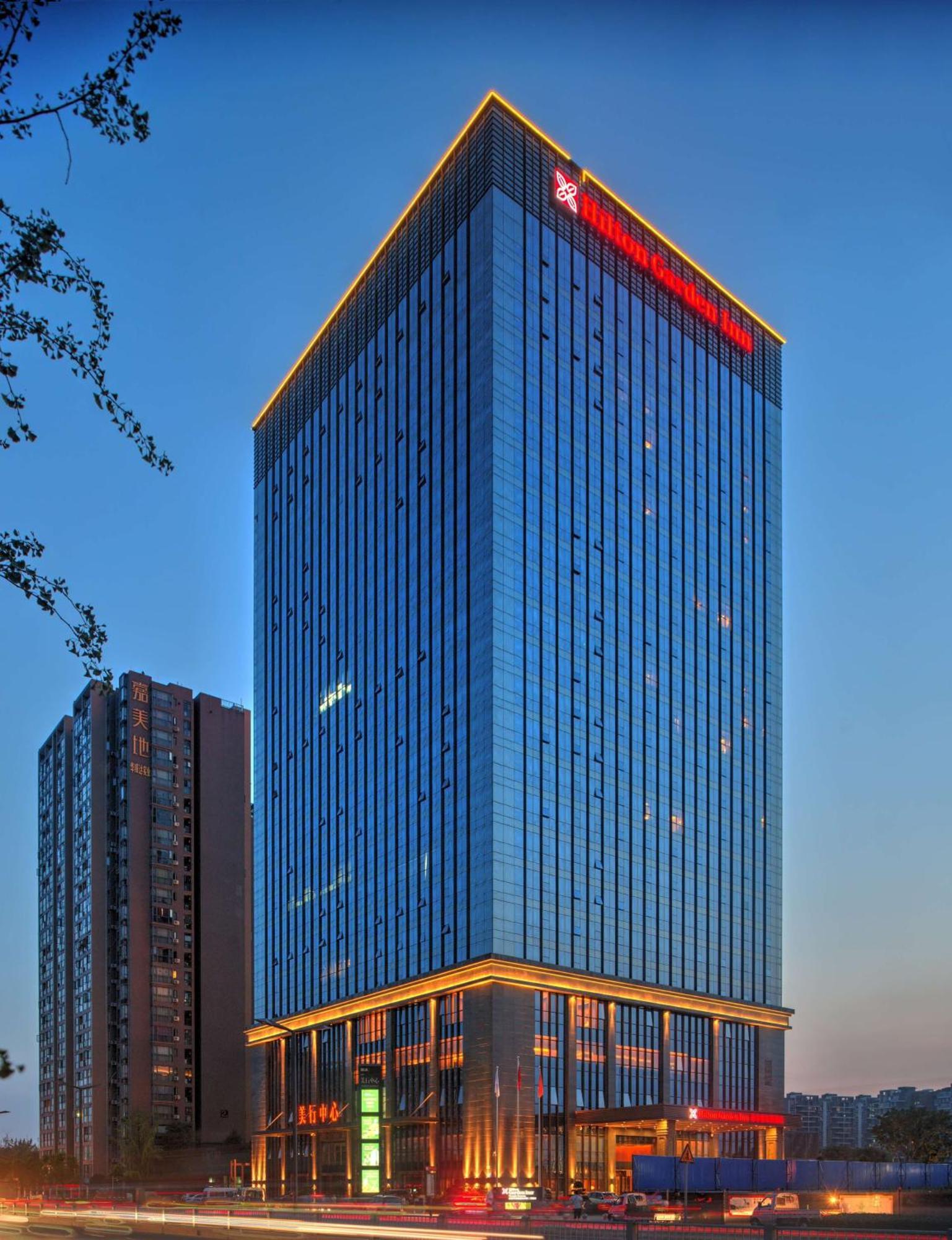 Hilton Garden Inn Chengdu Huayang Eksteriør billede